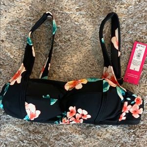 Xhileration black floral bikini top